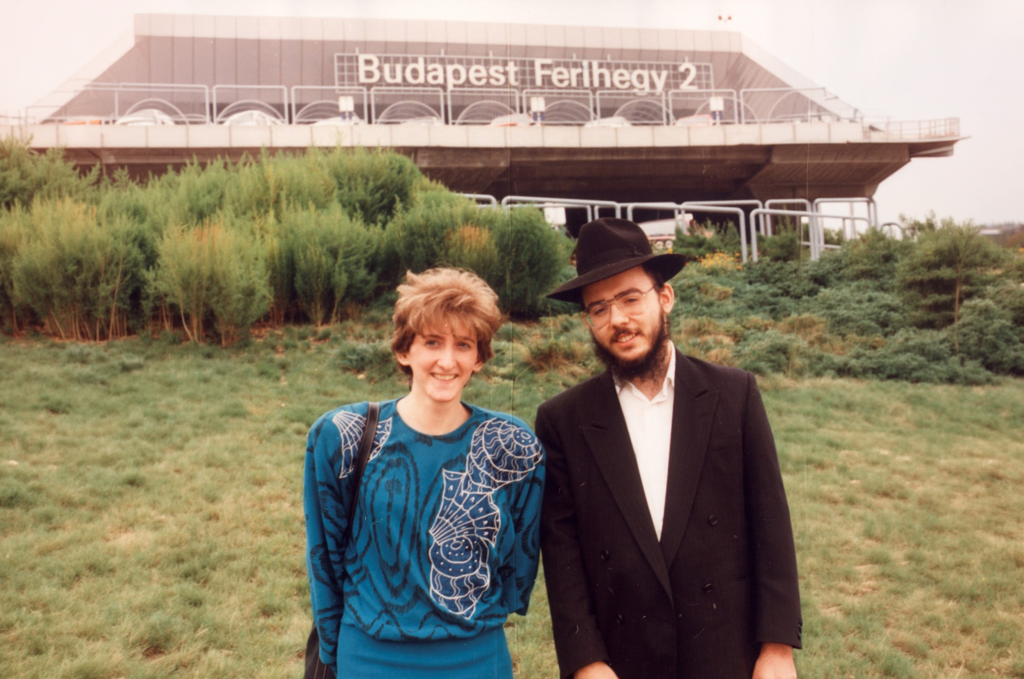 Az Oberlander csal&aacute;d &eacute;rkez&eacute;se Magyarorsz&aacute;gra 1989-ben