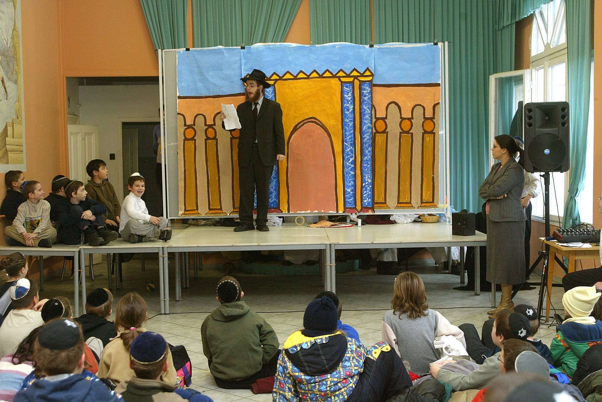 Hanuka az iskolában