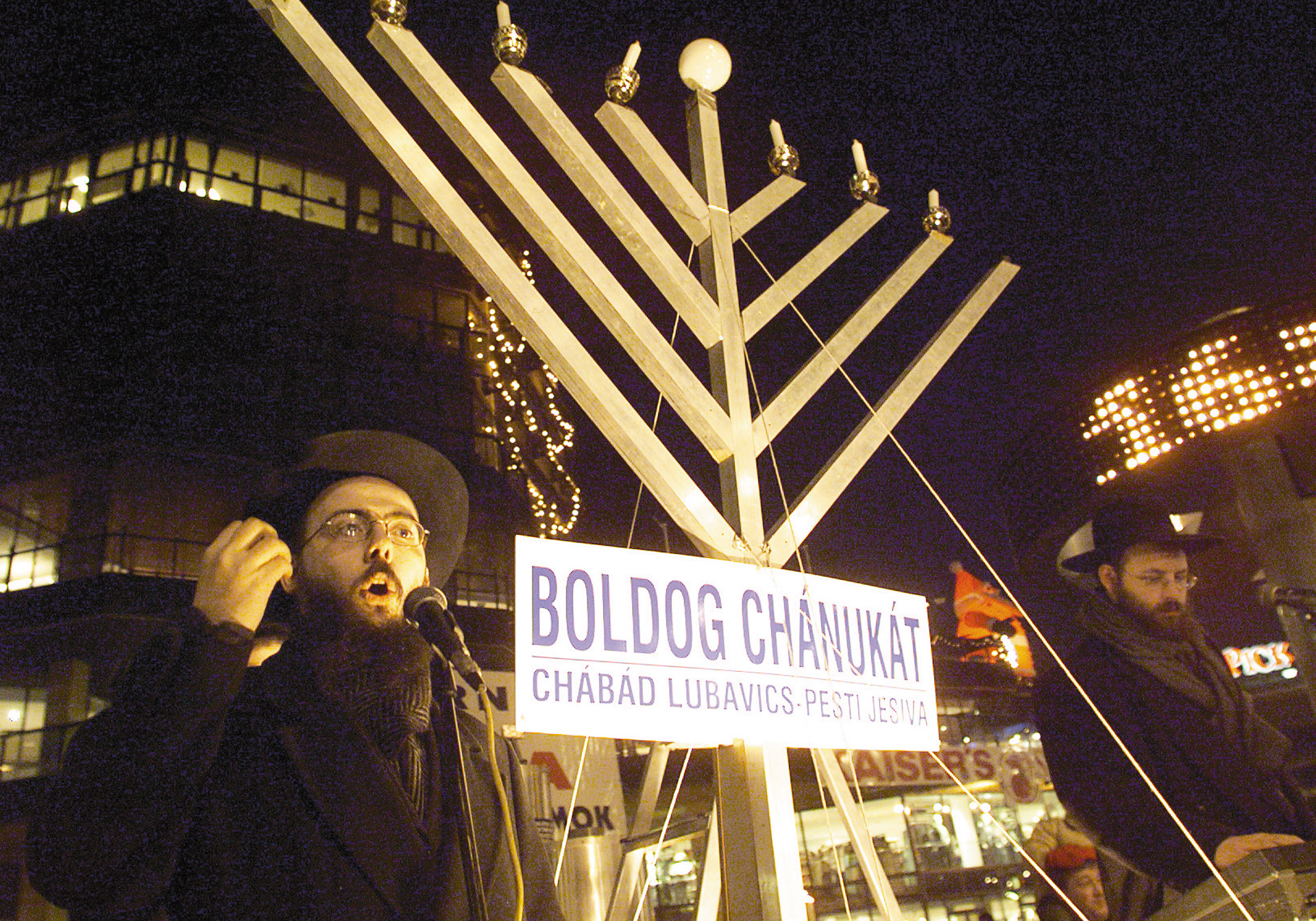 Nyugati téri Hanuka