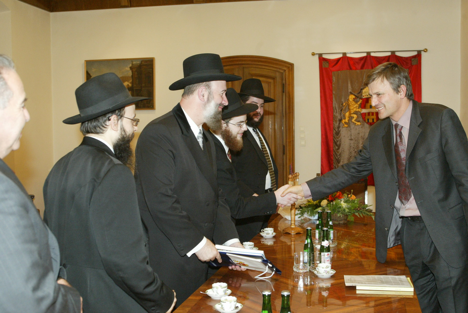 Yona Metzgert Demszky Gábor is fogadta