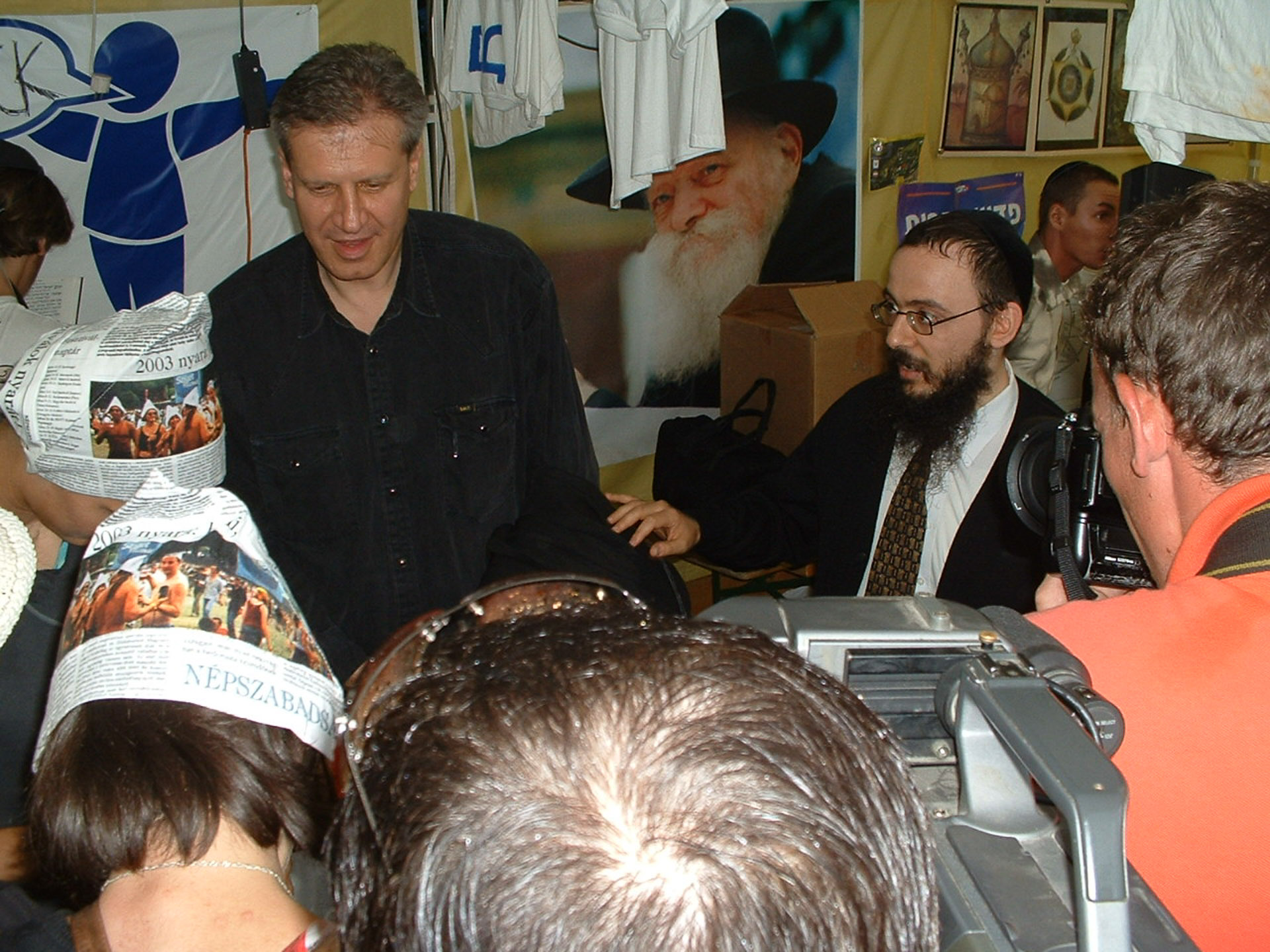 Magyar Bálint is ellátogatott a zsidó sátorba a Sziget fesztiválon