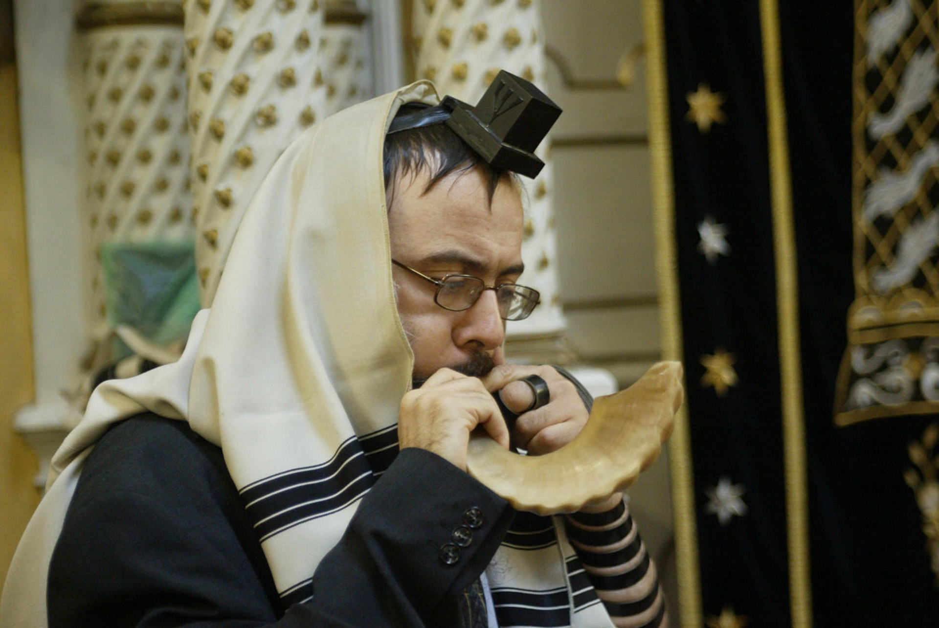 Sófárfújás- Oberlander Báruch