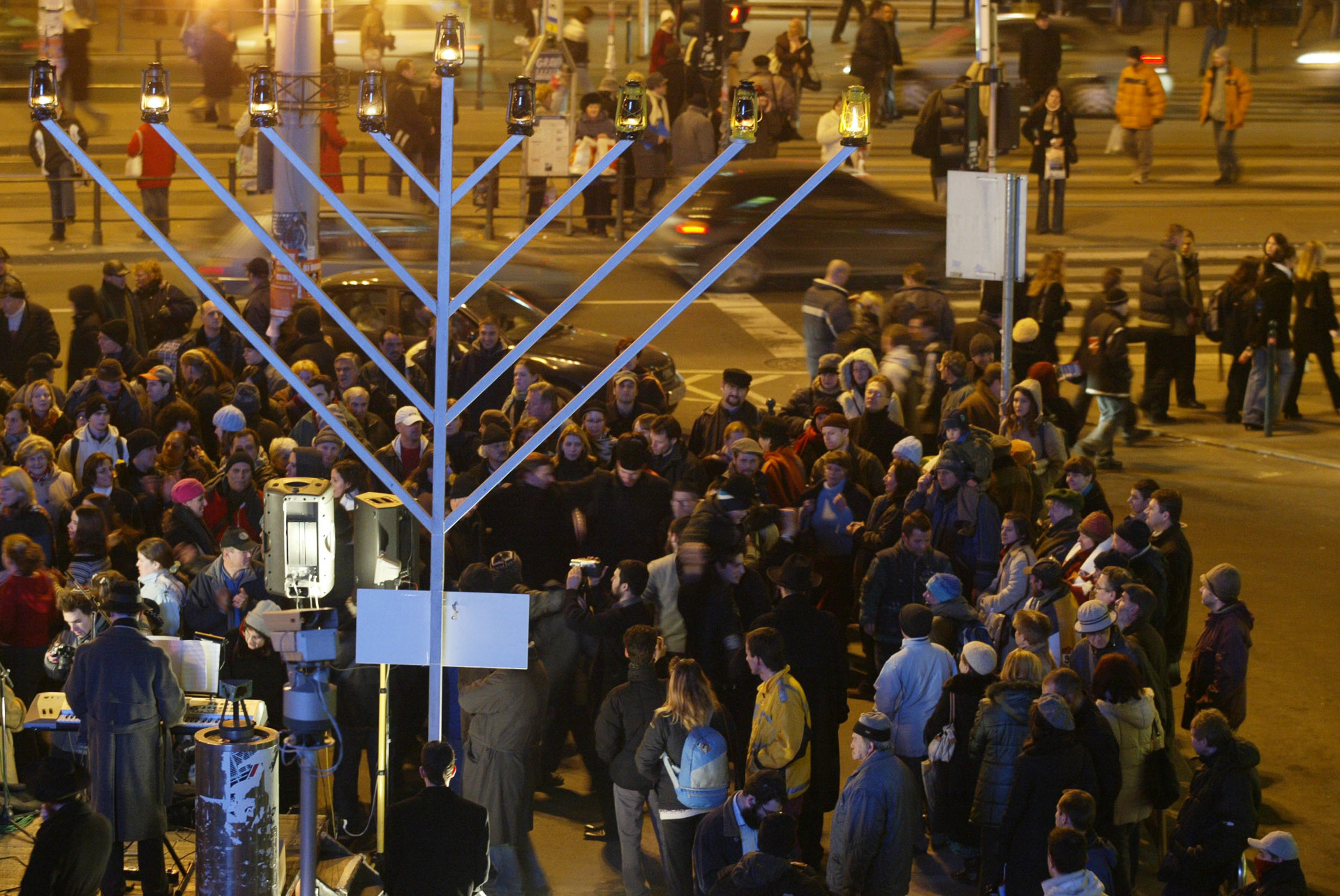 Nyugati téri Hanuka