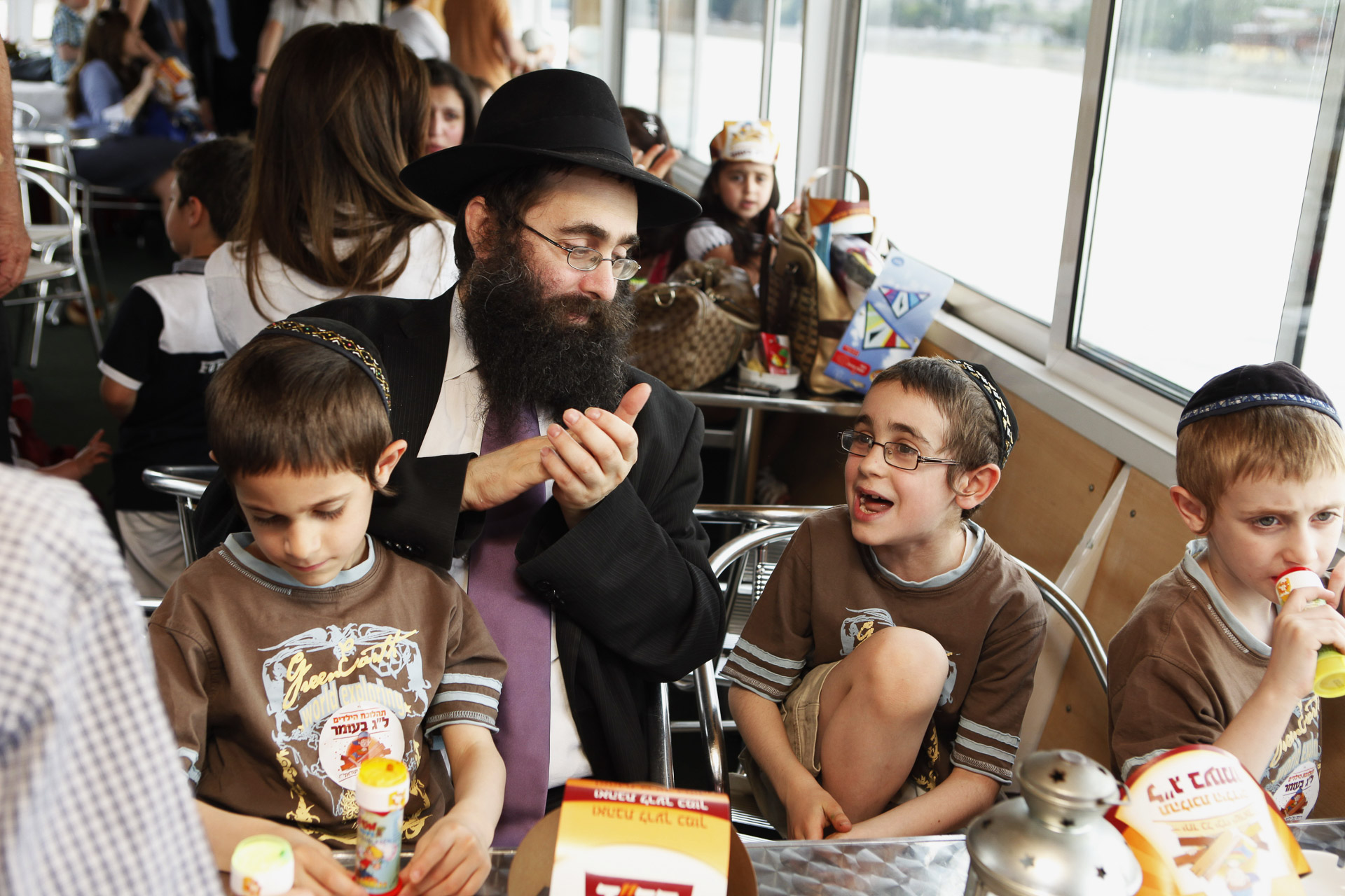 Lág Báomeri hajó- Hurwitz rabbi fiaival