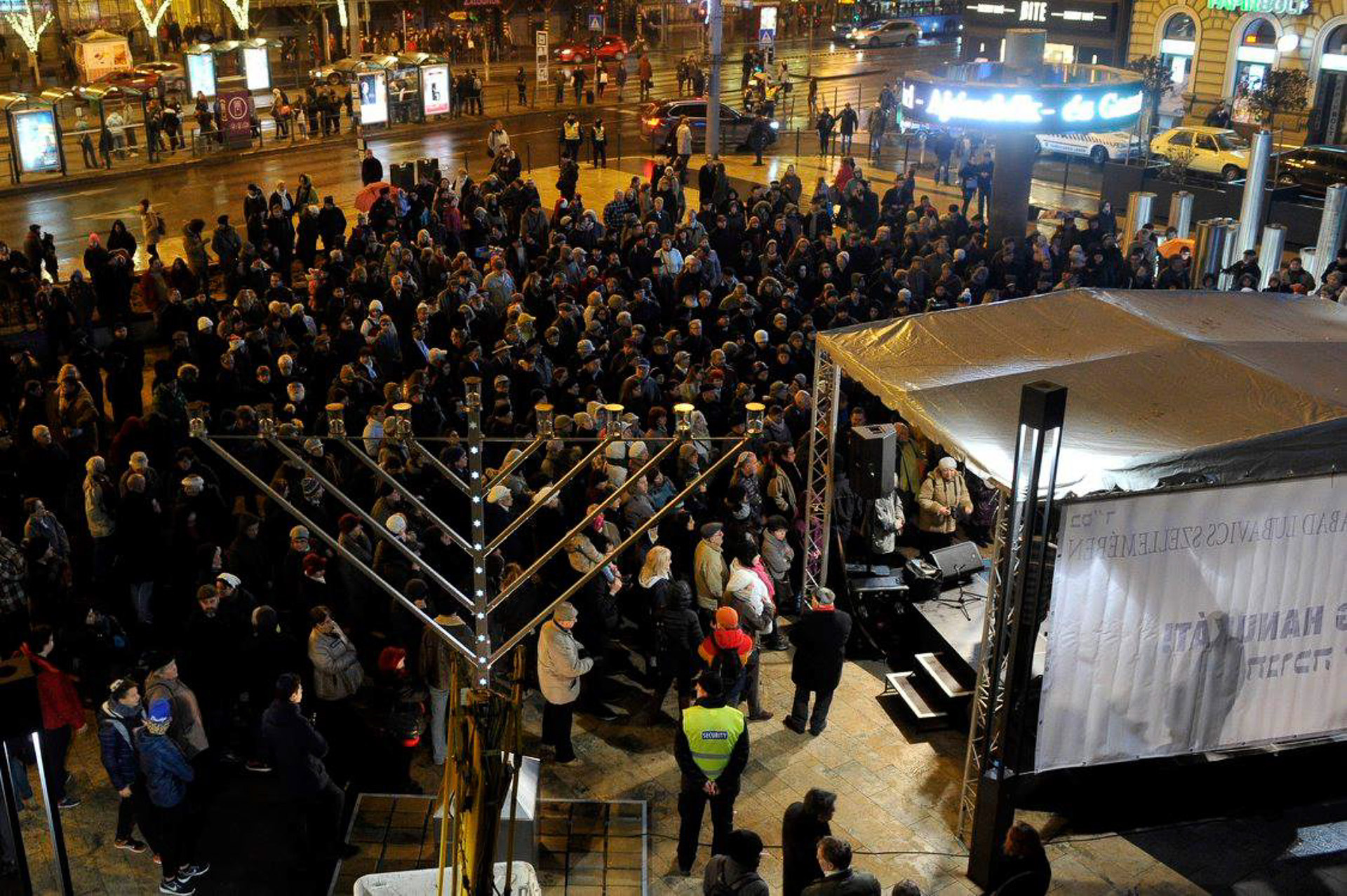 Nyugati téri hanuka