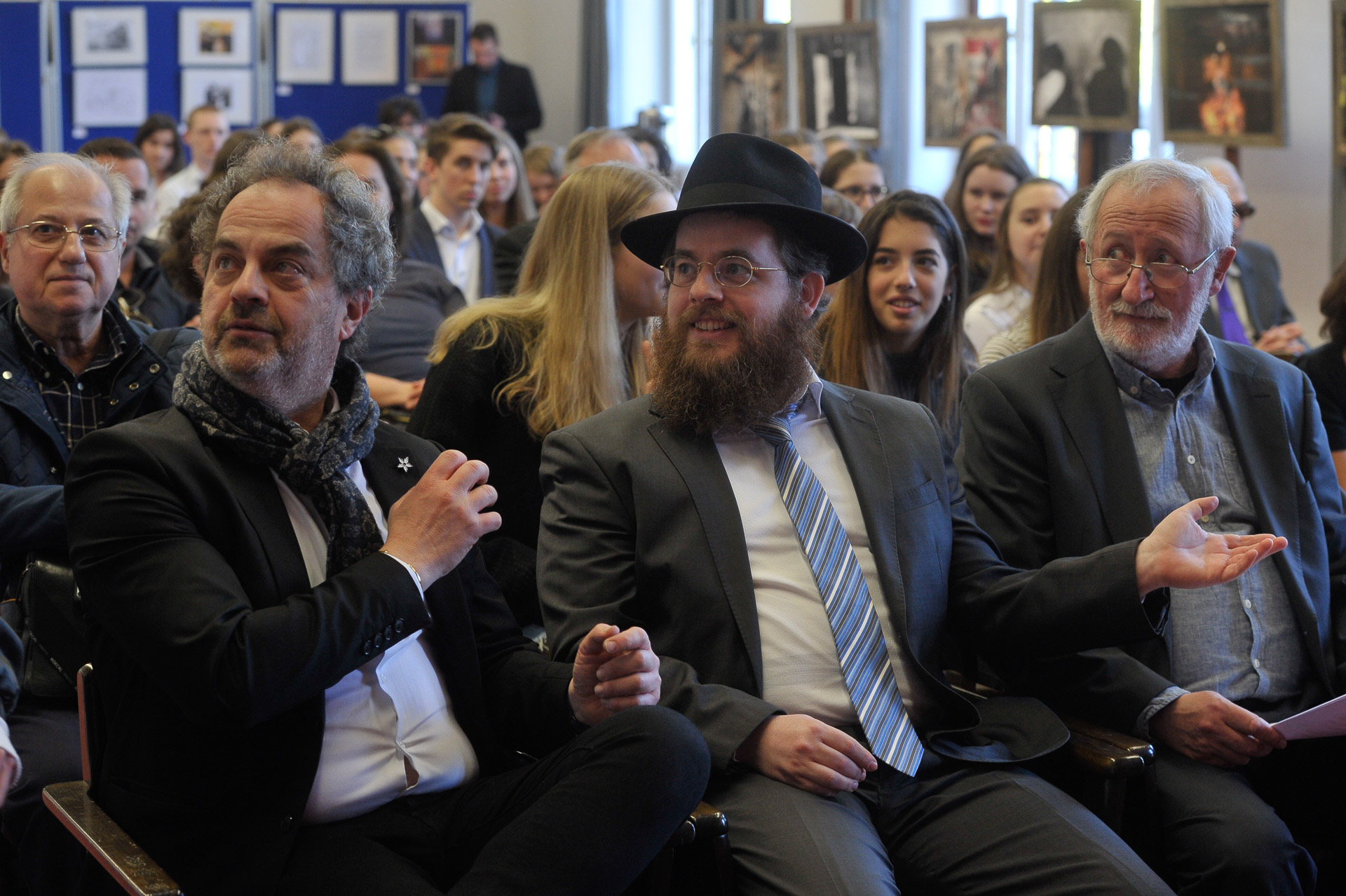 Bende Iván fotókiállításának a megnyitója