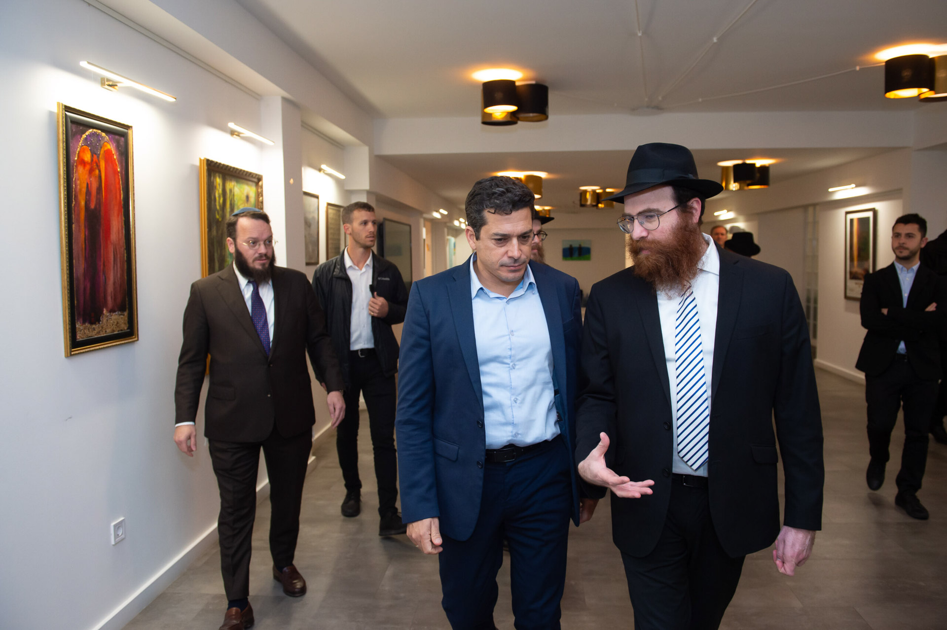 Amichai Chikli a Zsilipben Glitzeinstein Sámuellel