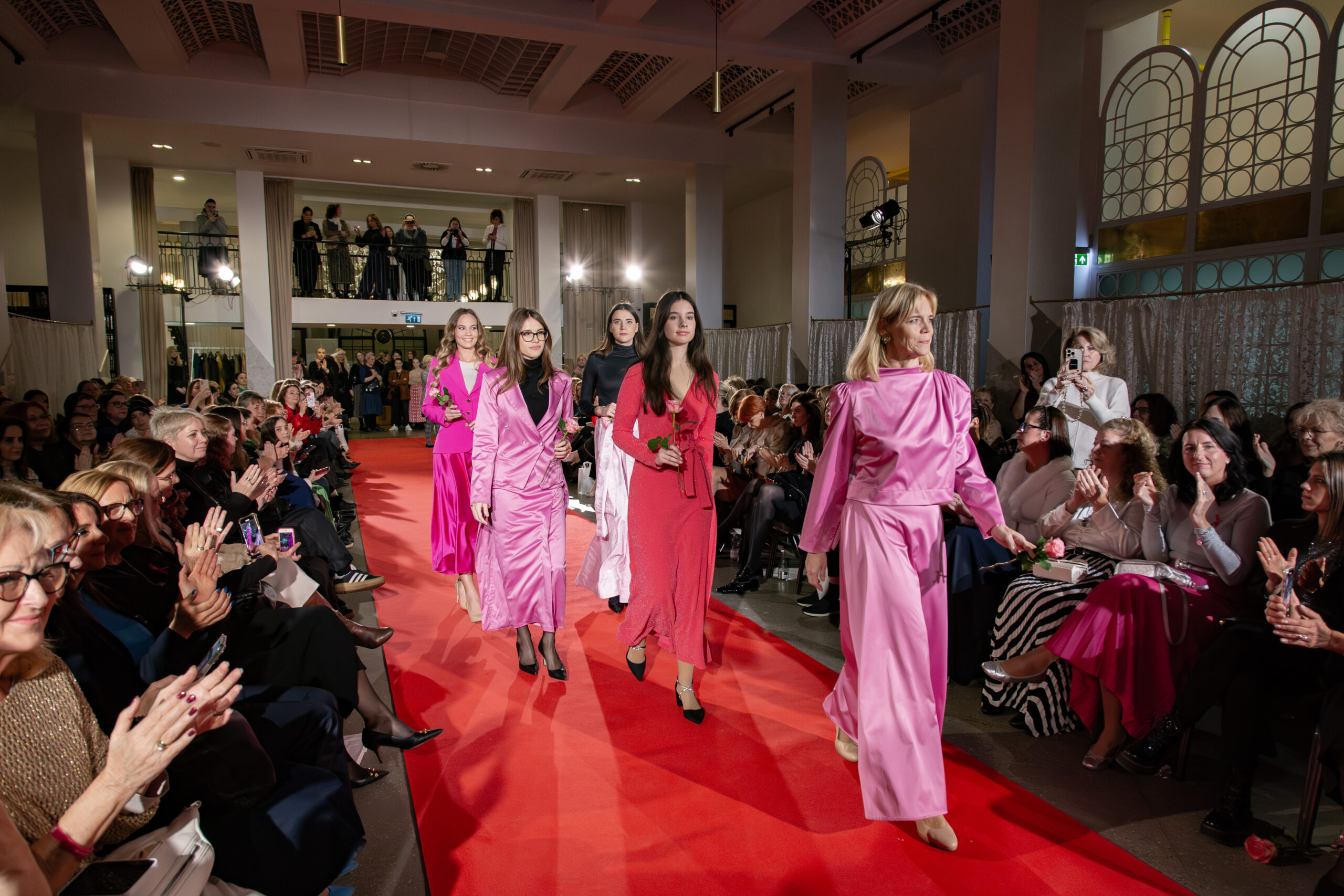 Kóser és Csinos divatbemutató