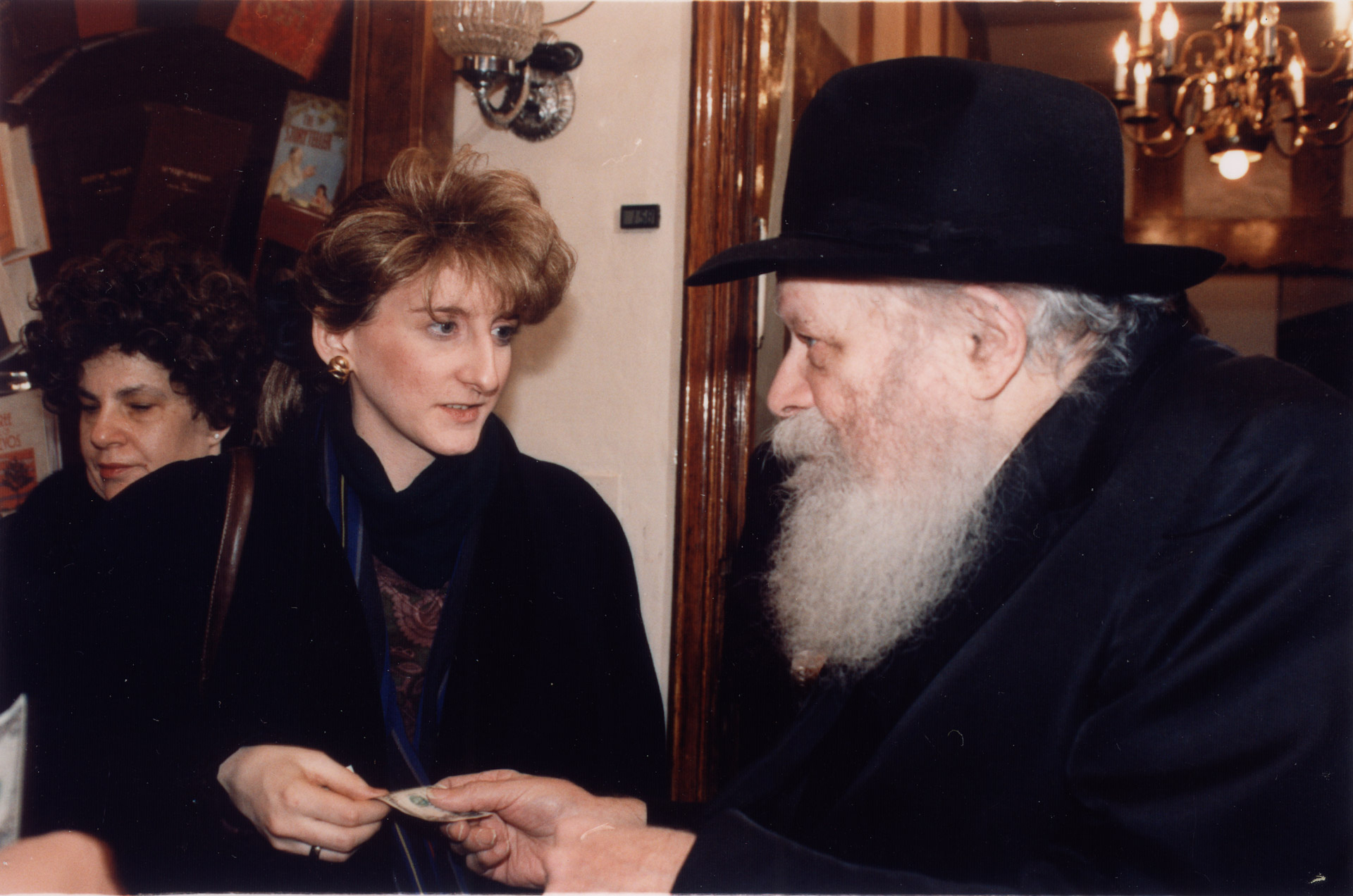 Ebben az évben még voltak olyan magyarországi zsidók, akik személyesen kaptak áldást a lubavicsi Rebbétől.